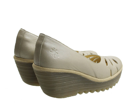 Fly london pumps hot sale